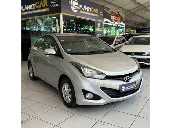 HYUNDAI HB20 1.6 COMFORT PLUS 16V FLEX 4P AUTOMÁTICO HYUNDAI HB20 1.6 COMFORT PLUS 16V FLEX 4P AUTOMÁTICO